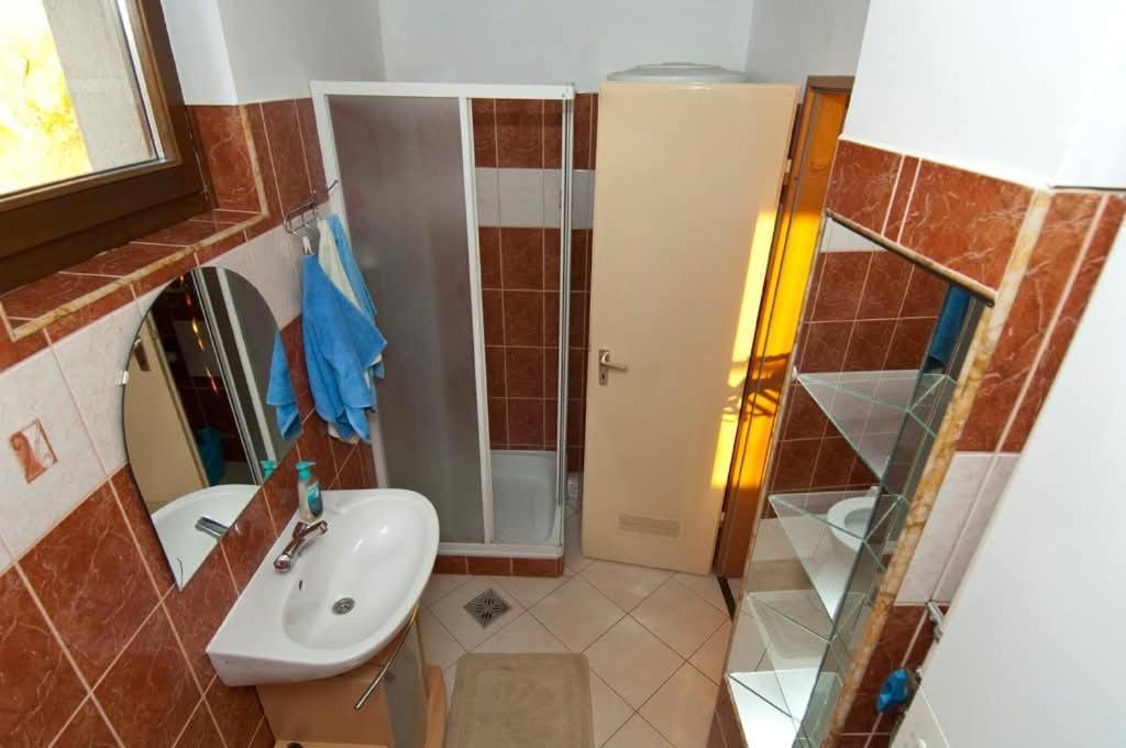 Sas-Feszek Vendeghaz Apartment Demjen Bagian luar foto